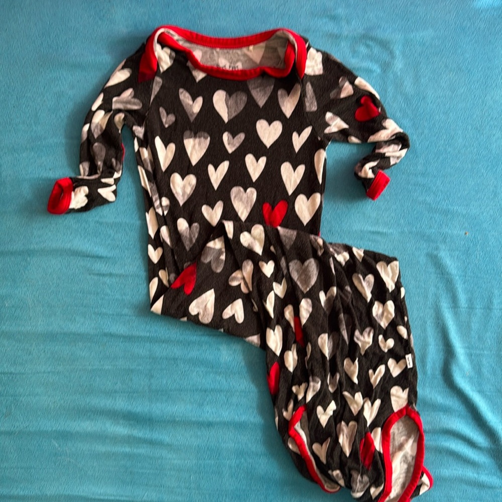 Little sleepies newborn gown